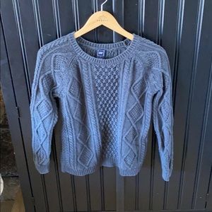 Gap sweater
